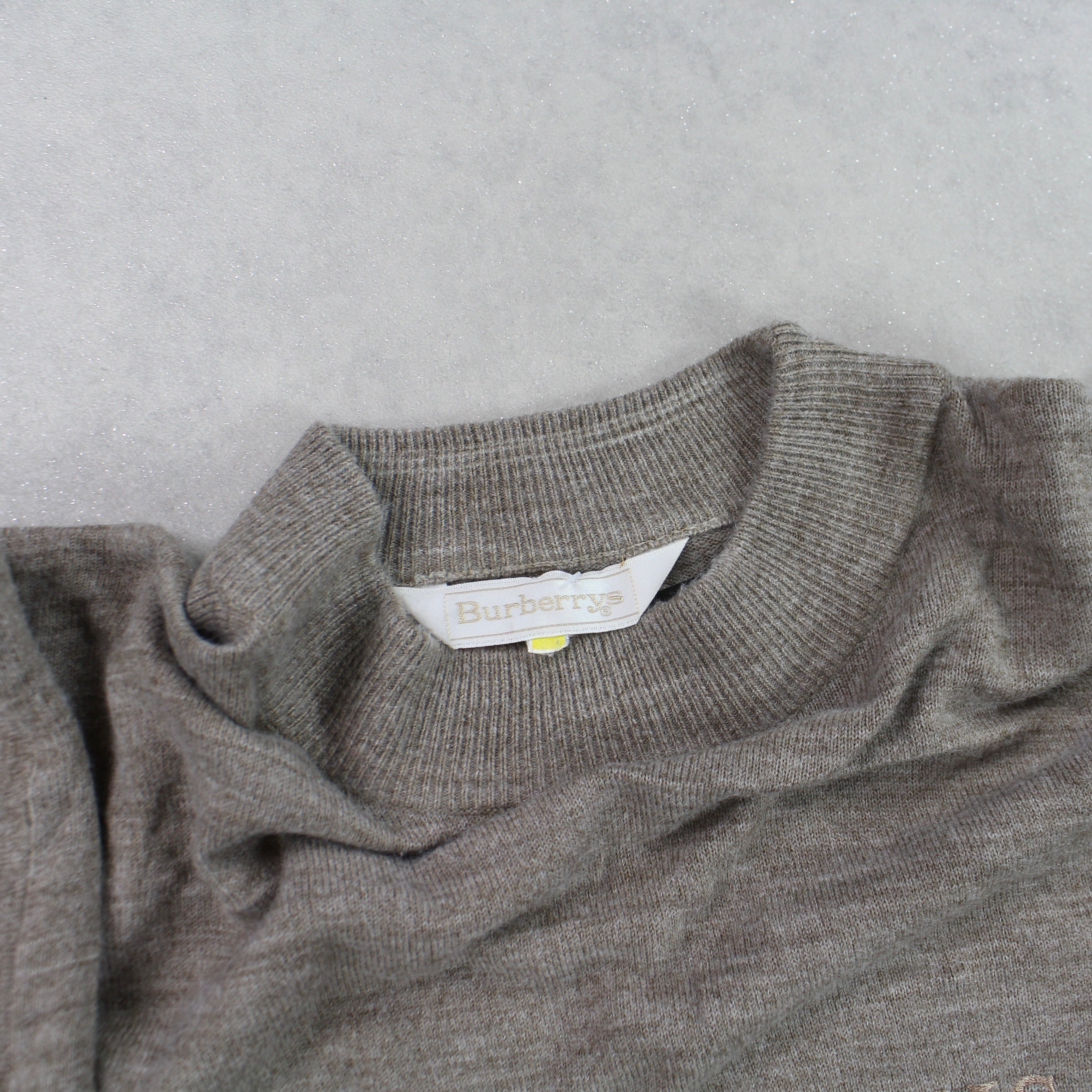 RARE 1990s Jumper Brown-OSI