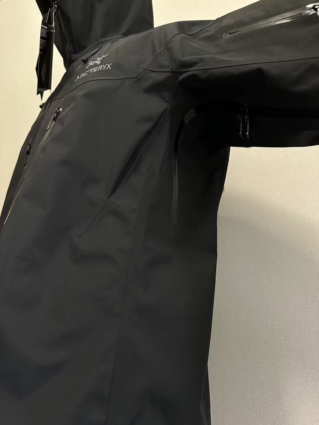 Alpha SV Men's Shell Jacket Silver Label-OSI