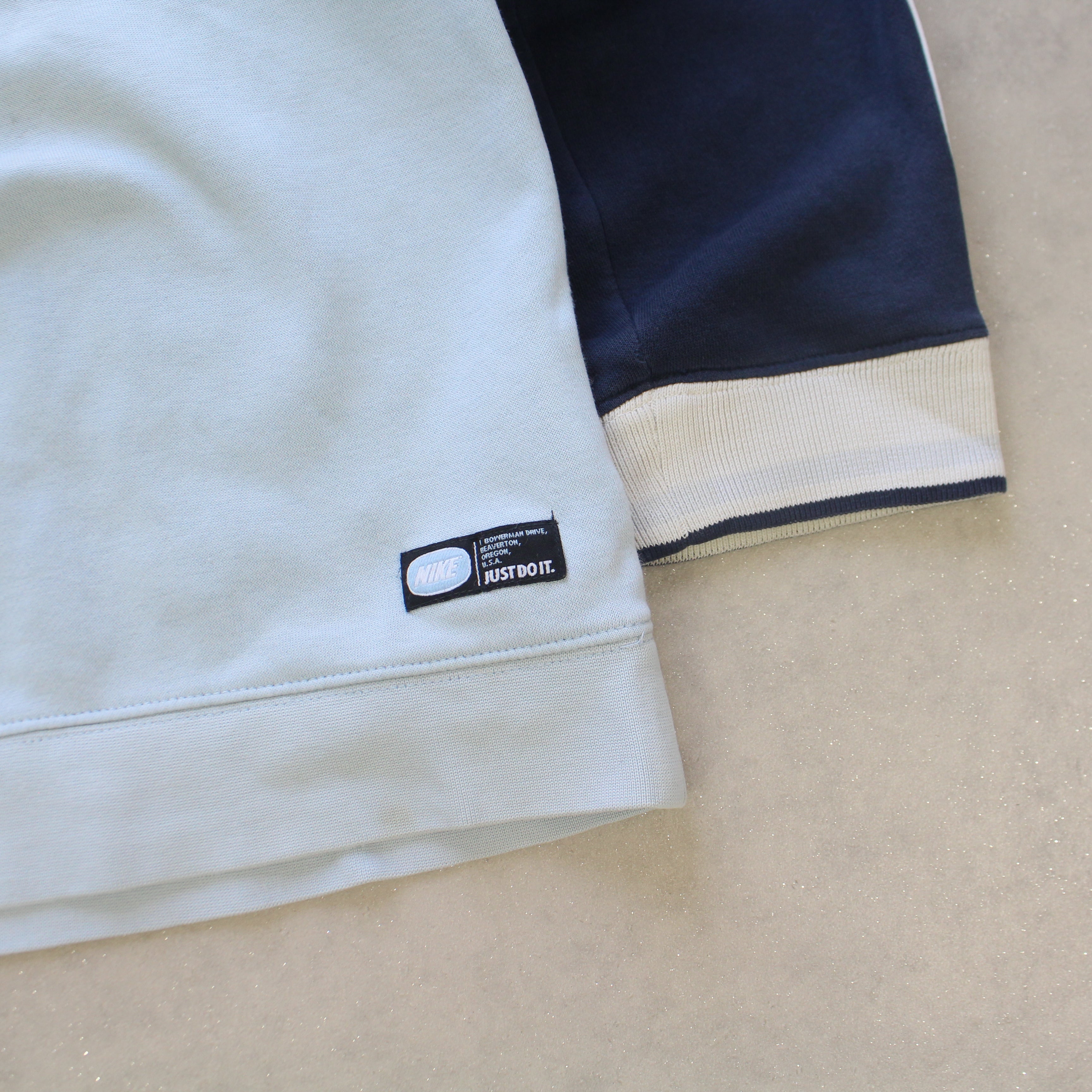 RARE 2000s  Sweatshirt Blue-OSI