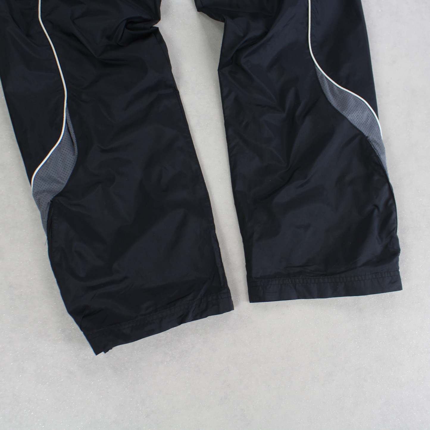 RARE 2000s Trackpants Black-OSI