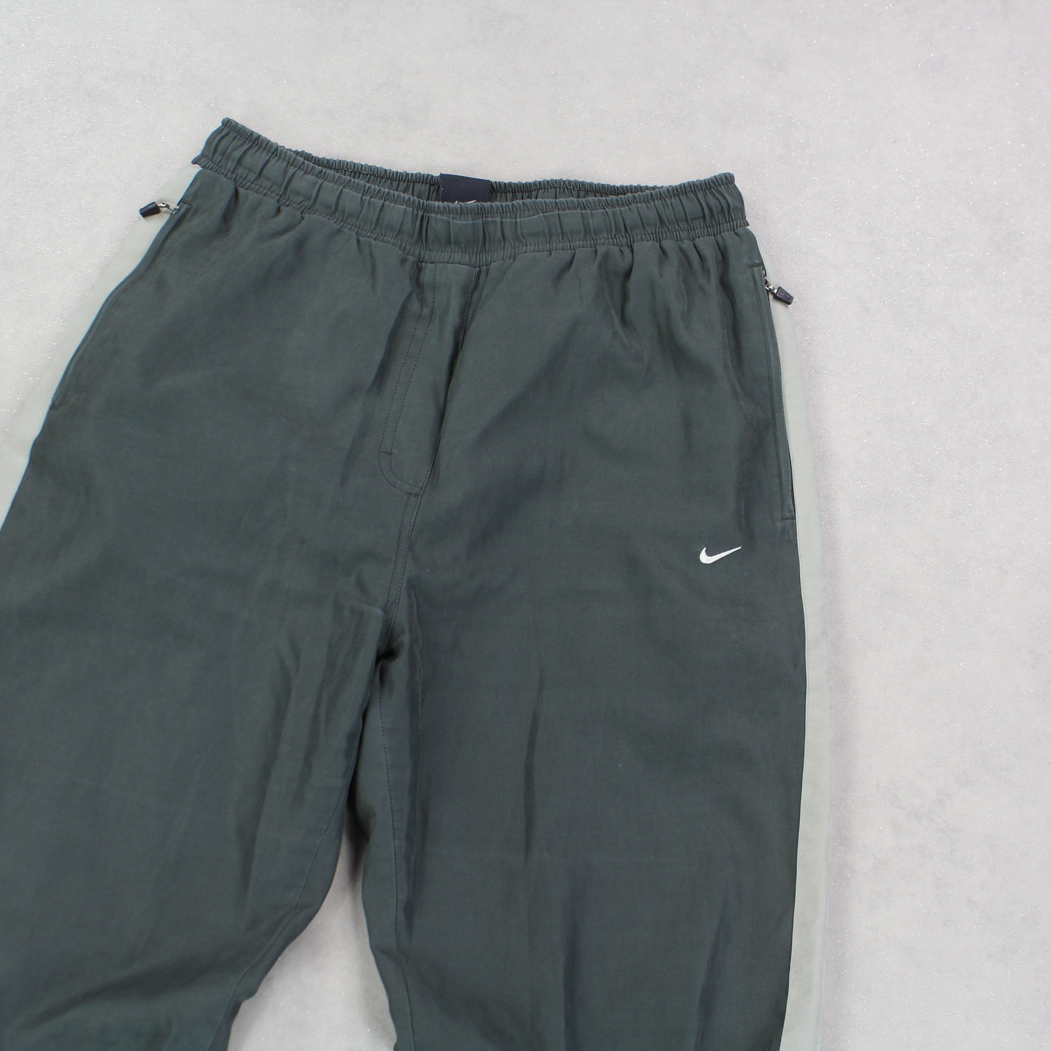 RARE 00s Trackpants Green-OSI