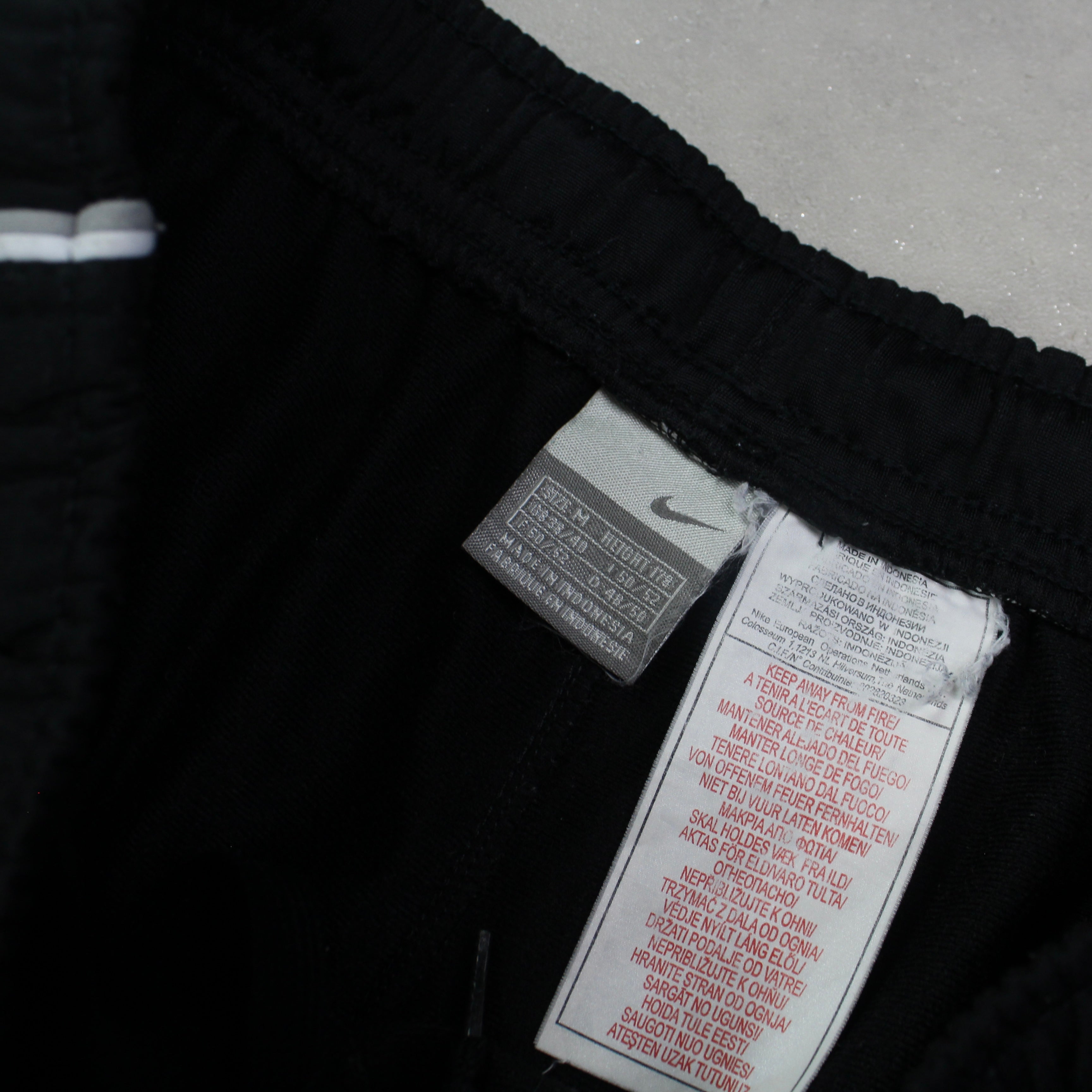RARE 2000s Trackpants Black-OSI