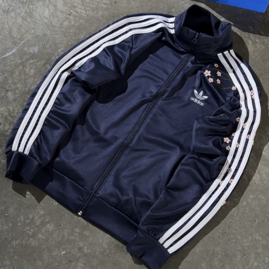 Chinese cherry blossom zip-up jacket