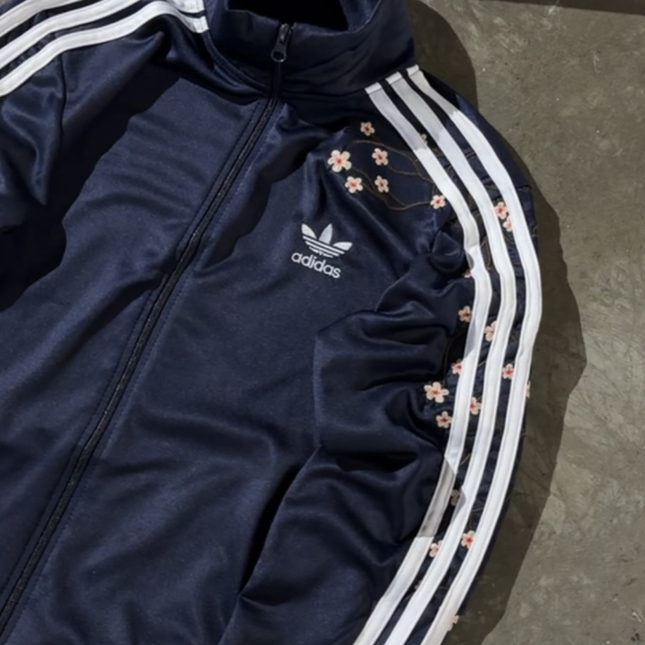 Chinese cherry blossom zip-up jacket