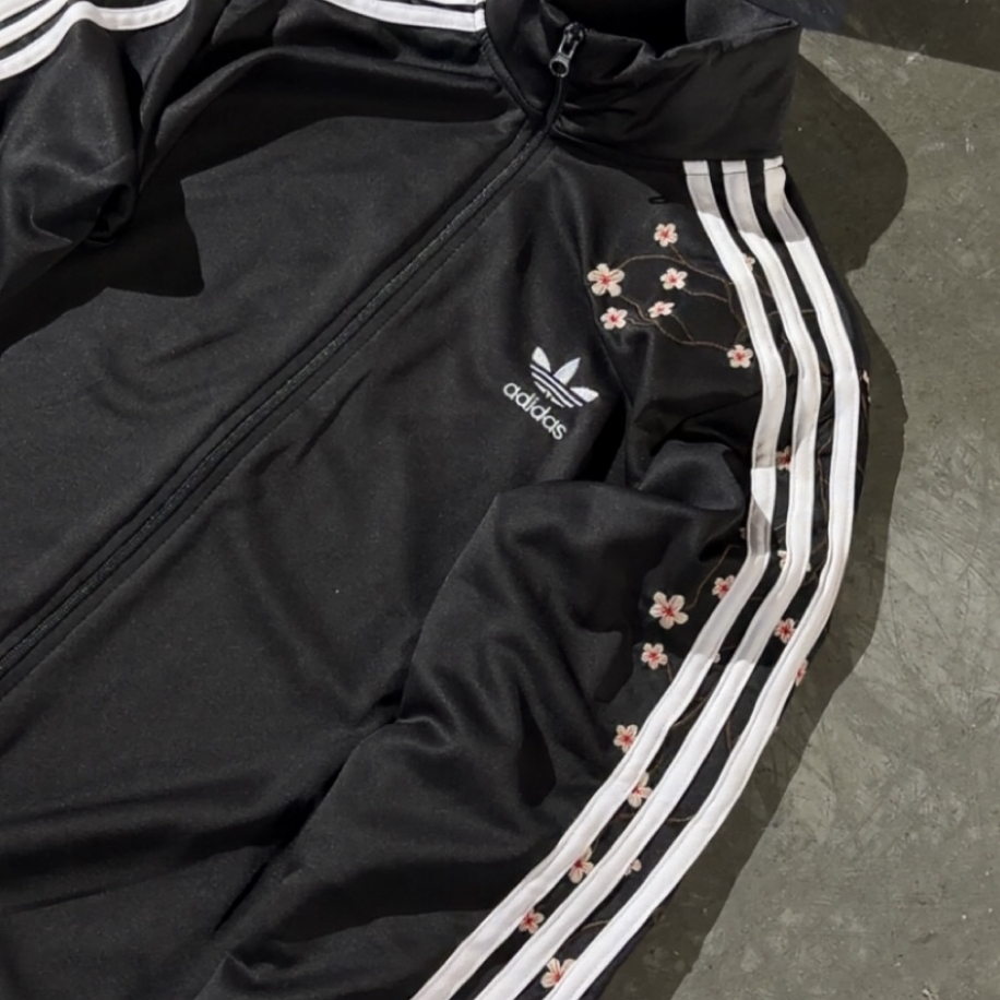 Chinese cherry blossom zip-up jacket