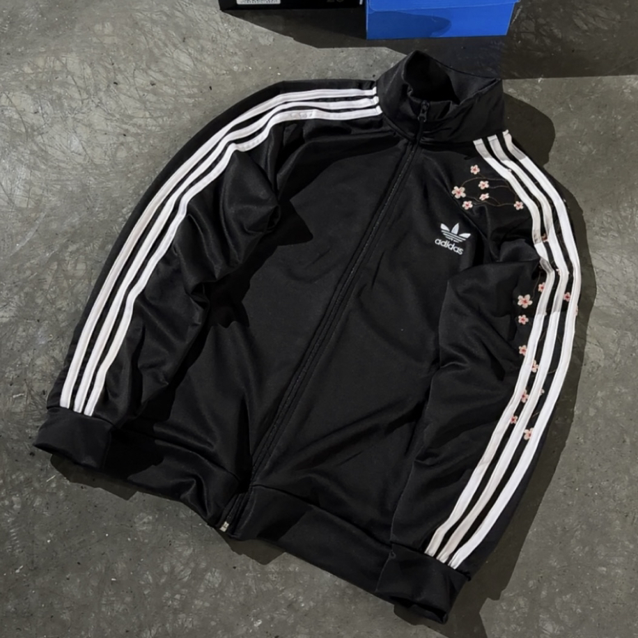 Chinese cherry blossom zip-up jacket