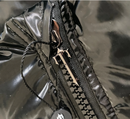 Trapstar Irongate Hooded Puffer Jacket – Shiny Black