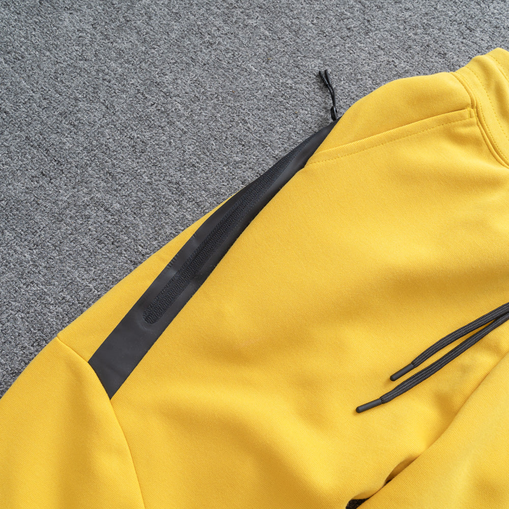 Conjunto  Tech Fleece Amarelo-OSI
