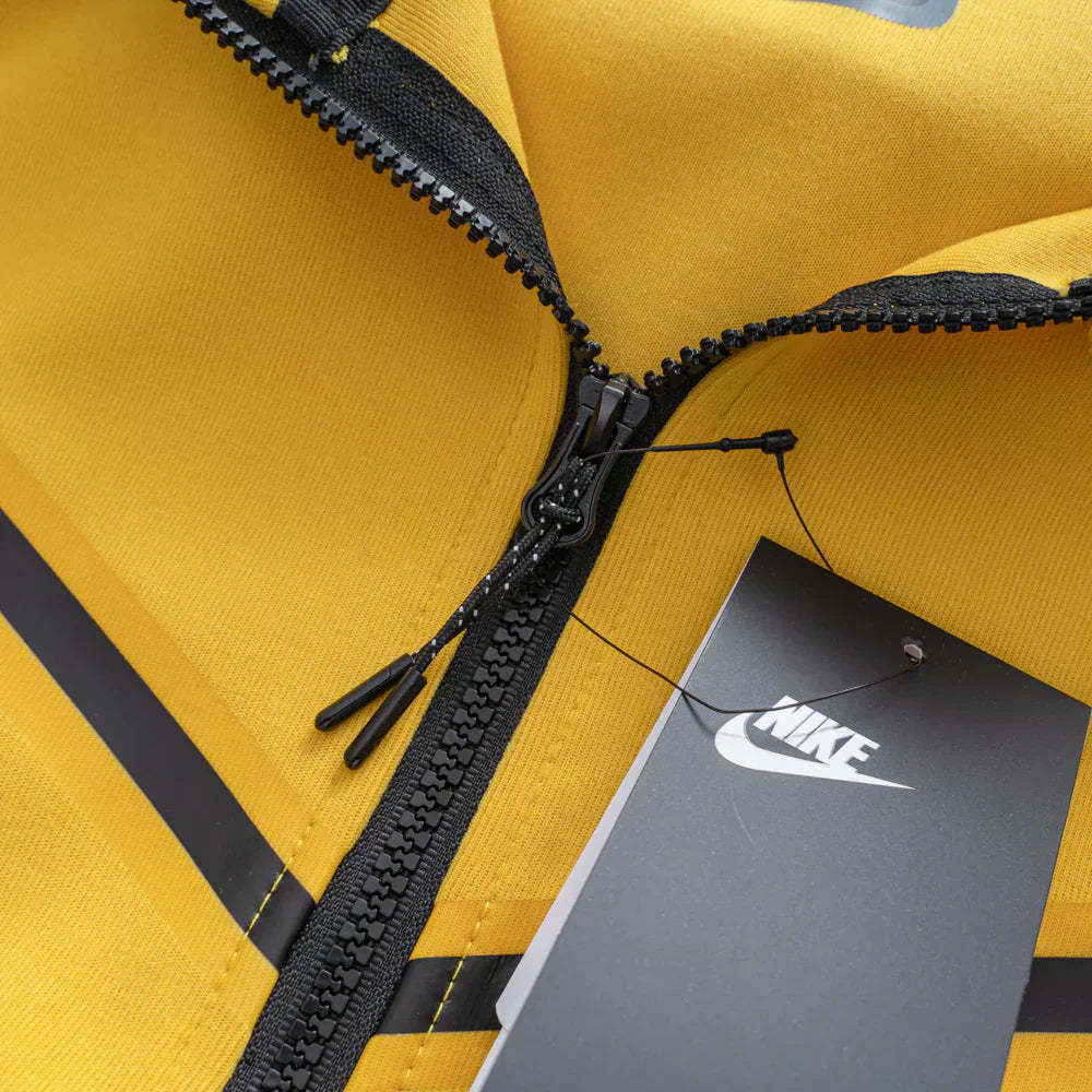 Conjunto  Tech Fleece Amarelo-OSI