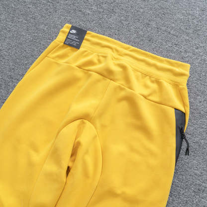 Conjunto  Tech Fleece Amarelo-OSI