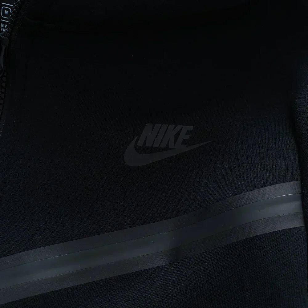 Conjunto  Tech Fleece Preto-OSI