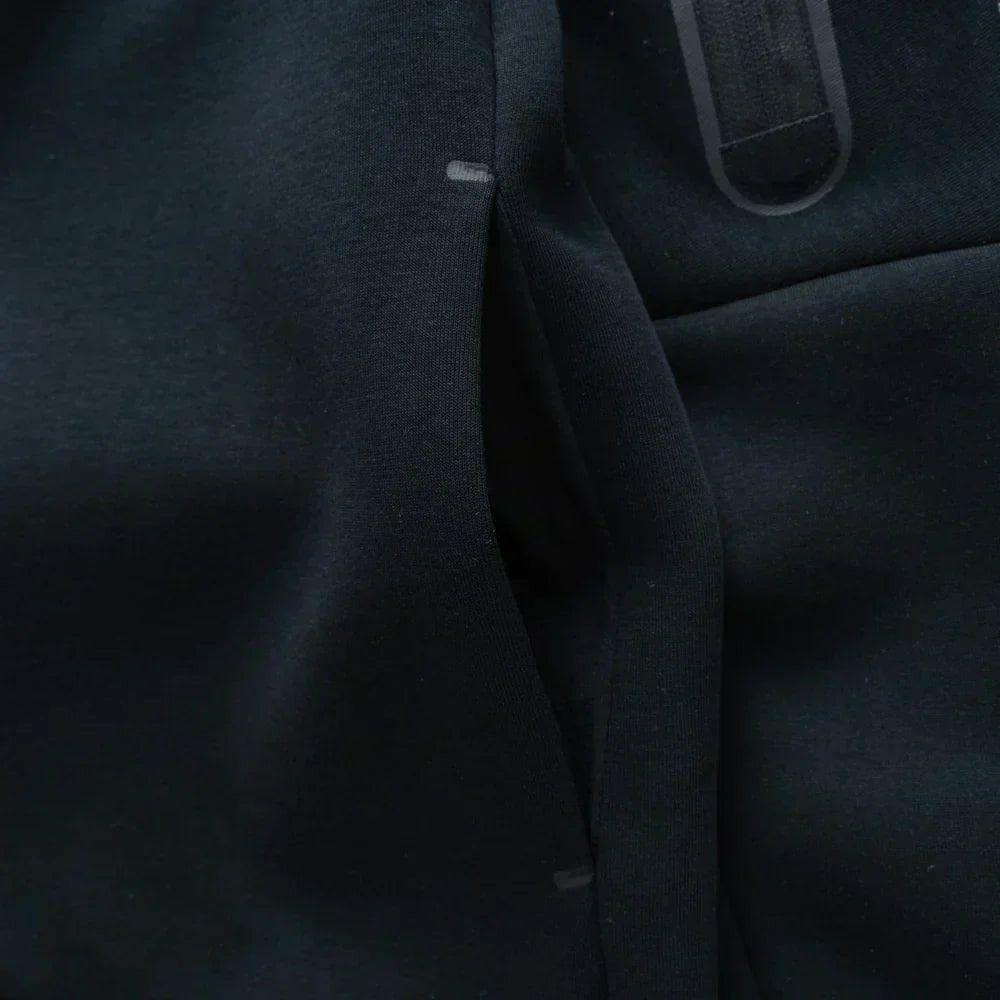 Conjunto  Tech Fleece Preto-OSI