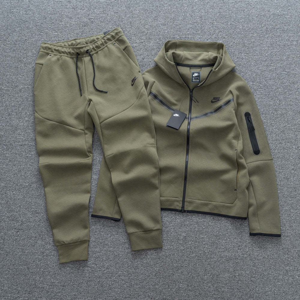 Conjunto  Tech Fleece-OSI