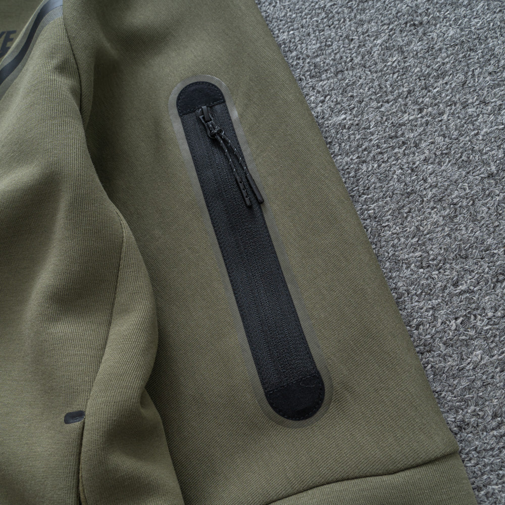 Conjunto  Tech Fleece-OSI