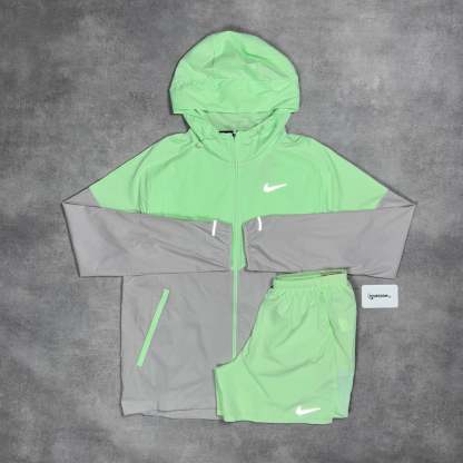 Uv Windrunner Jacket Vapour Green & Vapour Green 5” Challenger/Gore-Tex Flex Shorts Set-OSI