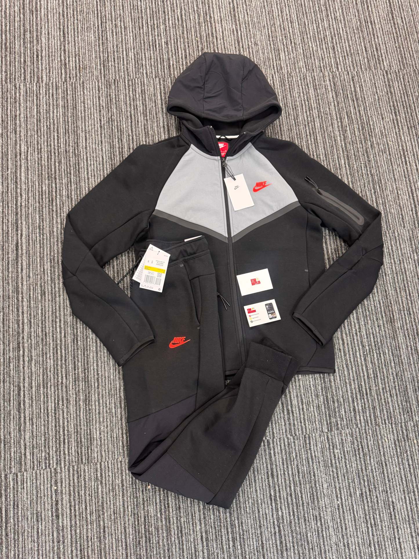Tech fleece ‘bright crimson’ new season-OSI