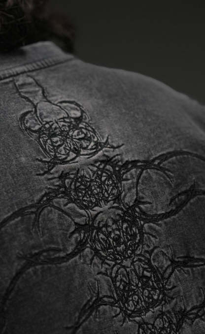 "CENTIPEDE" WASHED TEE-OSI