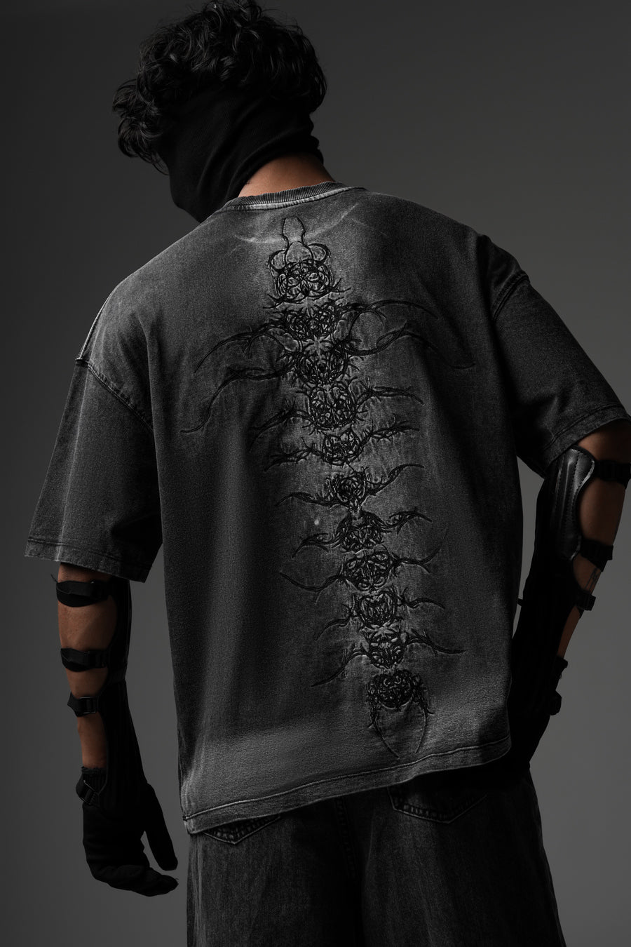 "CENTIPEDE" WASHED TEE-OSI