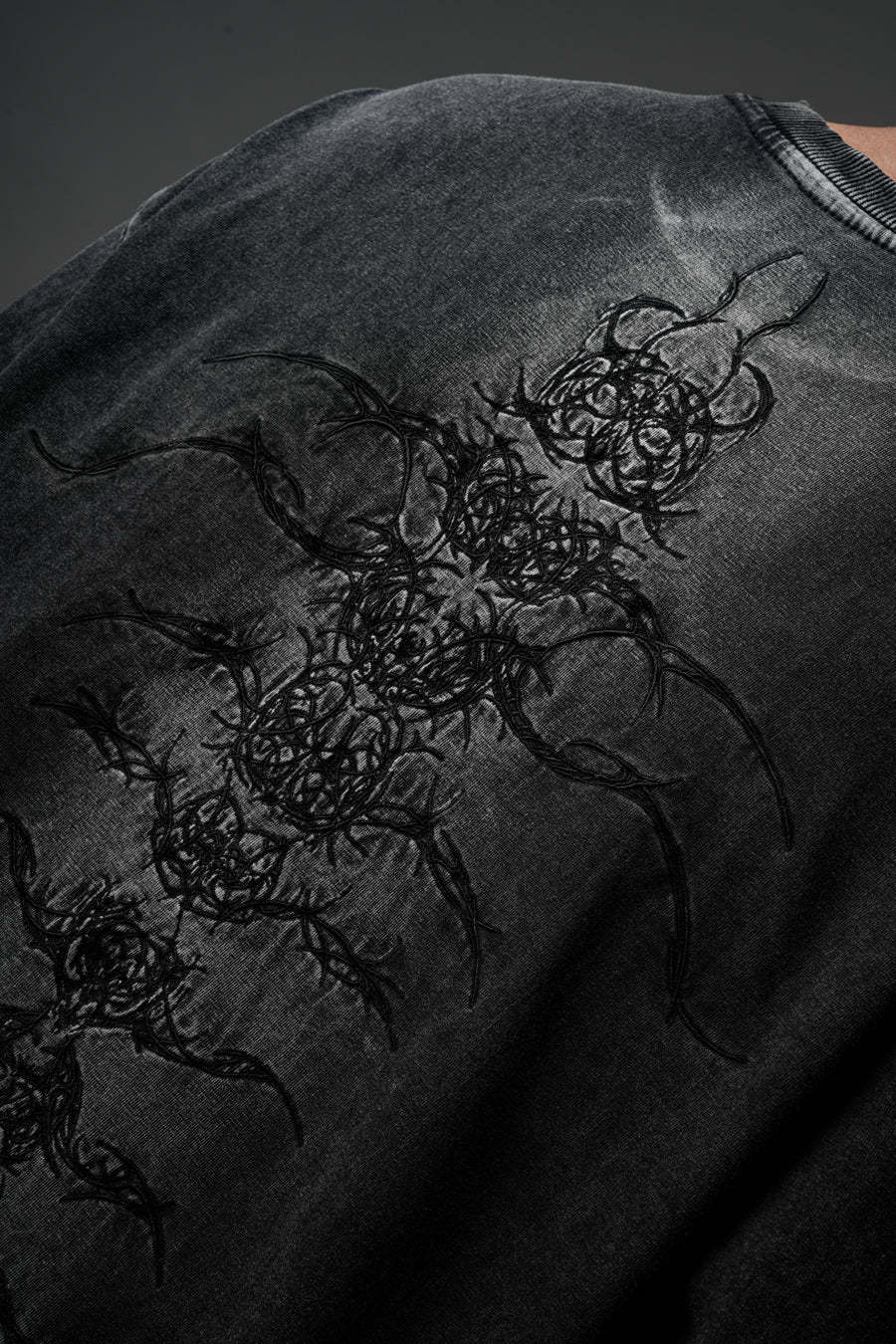 "CENTIPEDE" WASHED TEE-OSI