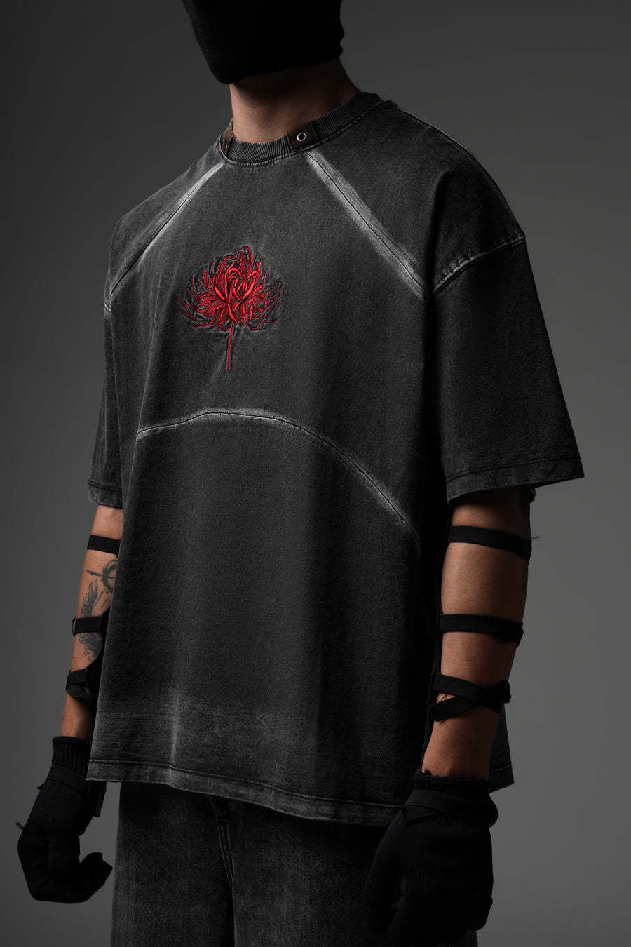 "CENTIPEDE" WASHED TEE-OSI