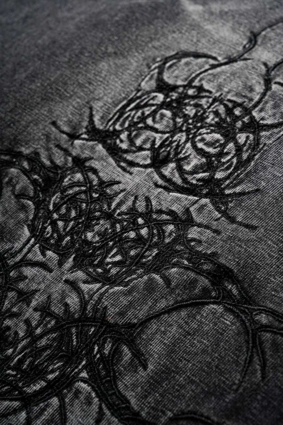 "CENTIPEDE" WASHED TEE-OSI