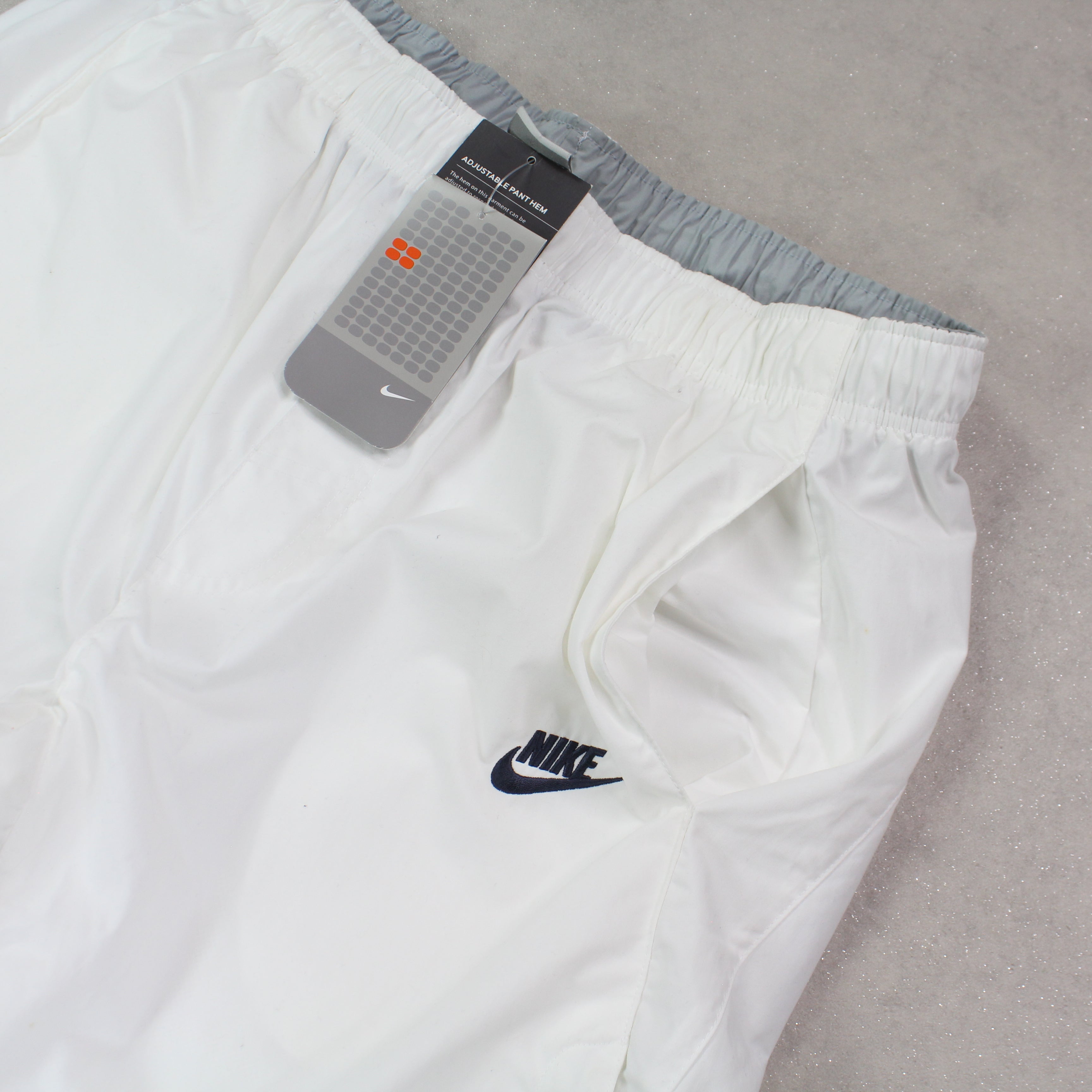 SUPER RARE 2000s Trackpants BRAND NEW White-OSI