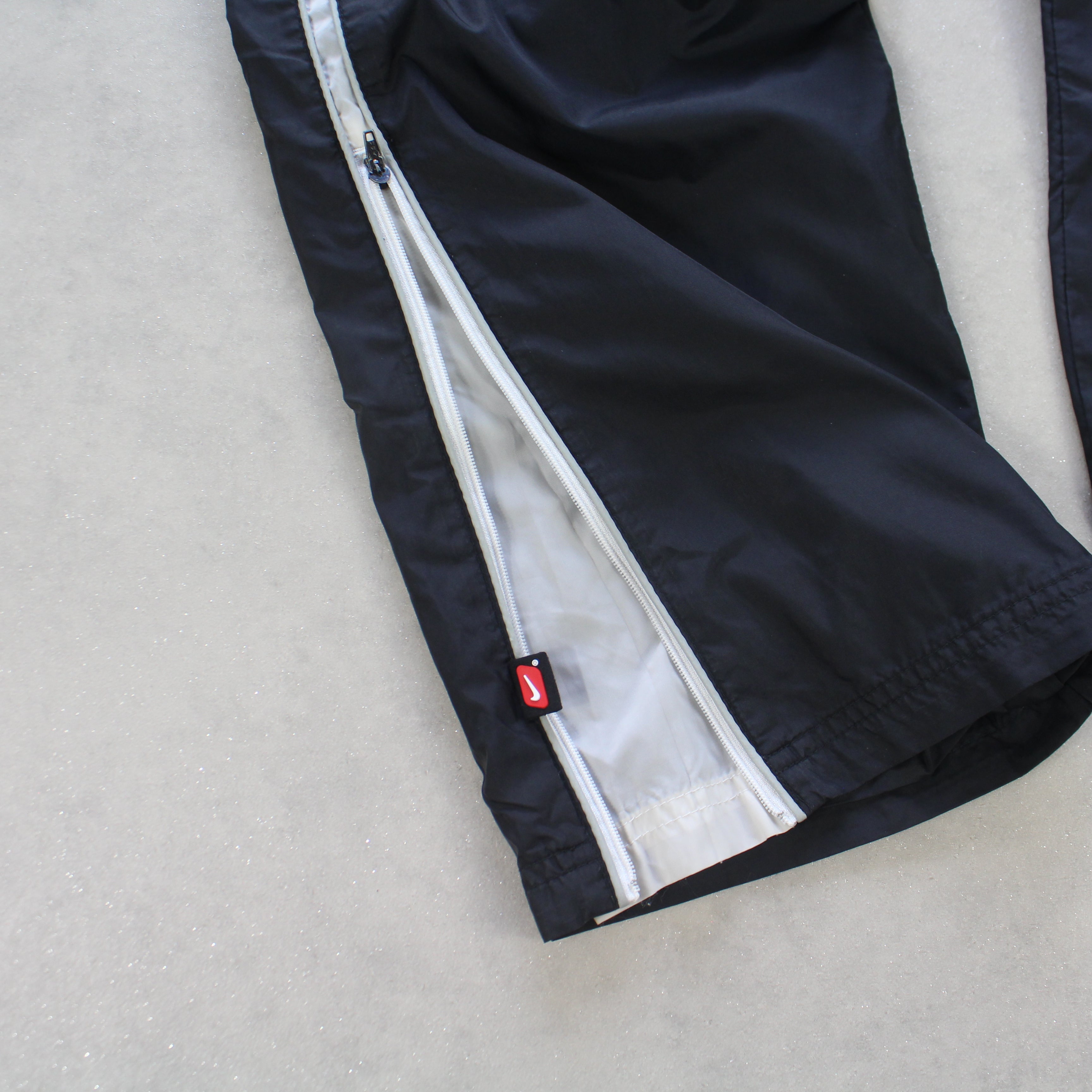 RARE 2000s Trackpants Black-OSI