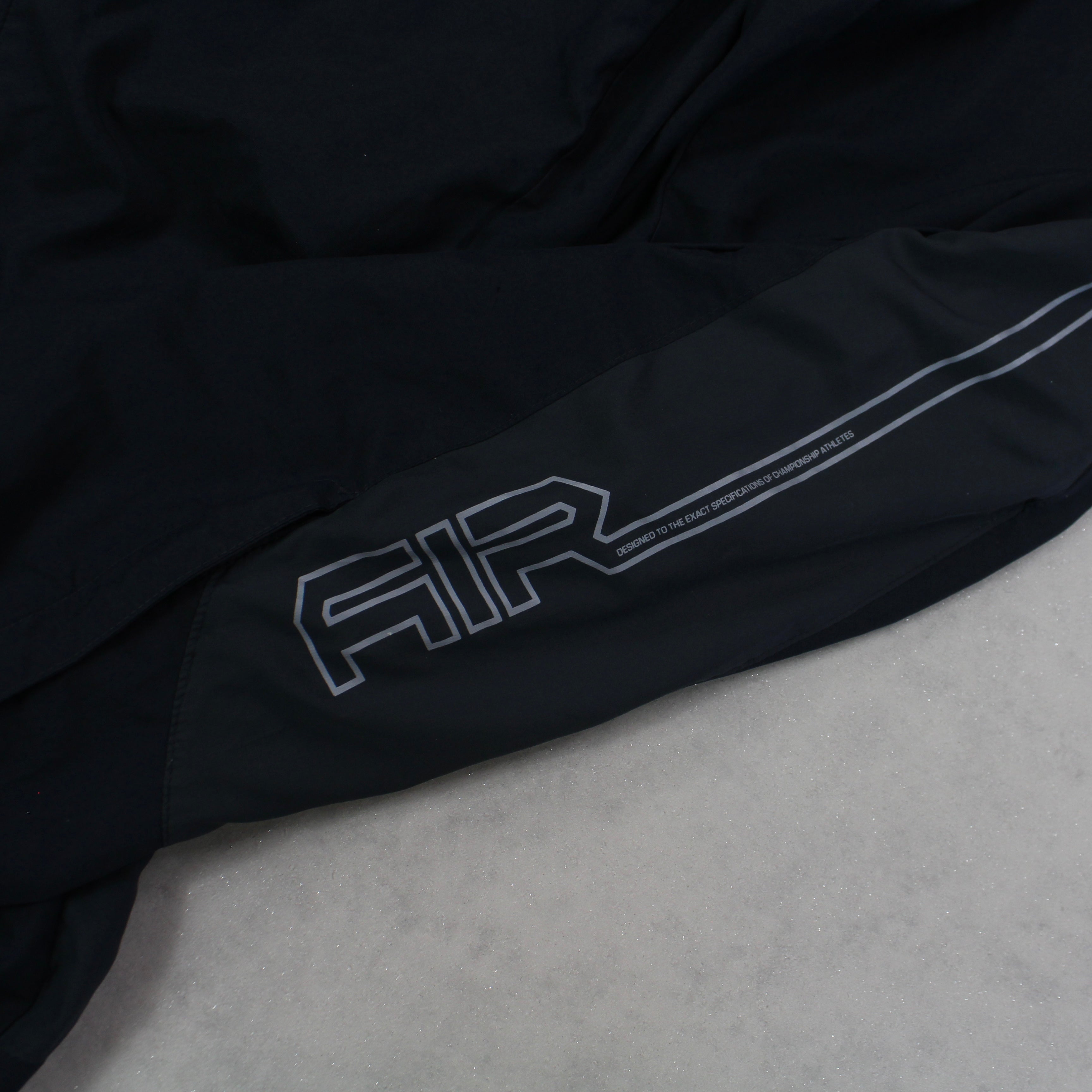 RARE 2000s Air Trackpants Black-OSI