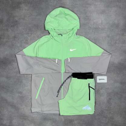 Uv Windrunner Jacket Vapour Green & Vapour Green 5” Challenger/Gore-Tex Flex Shorts Set-OSI