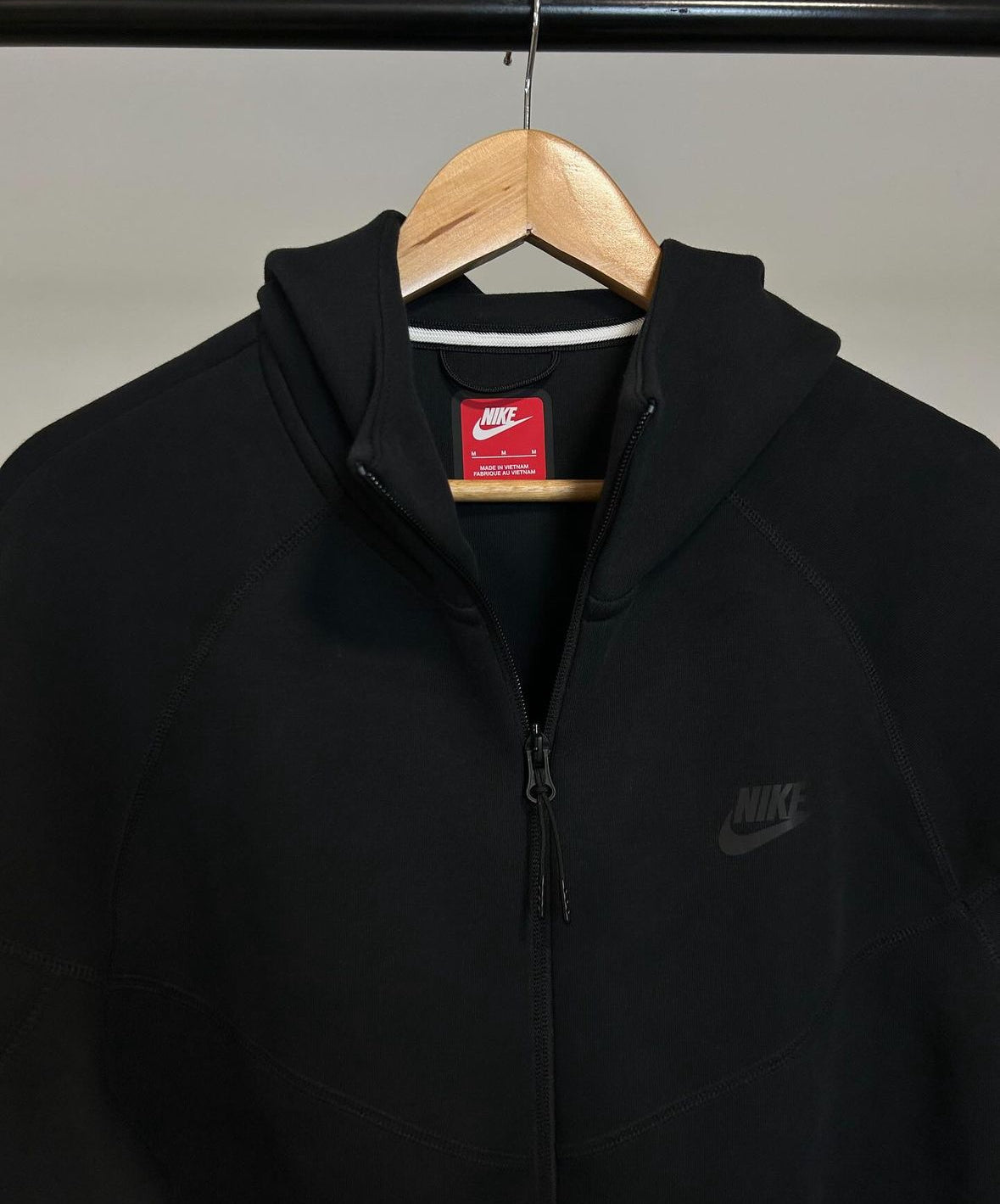 Conjunto  Tech Fleece Preto-OSI