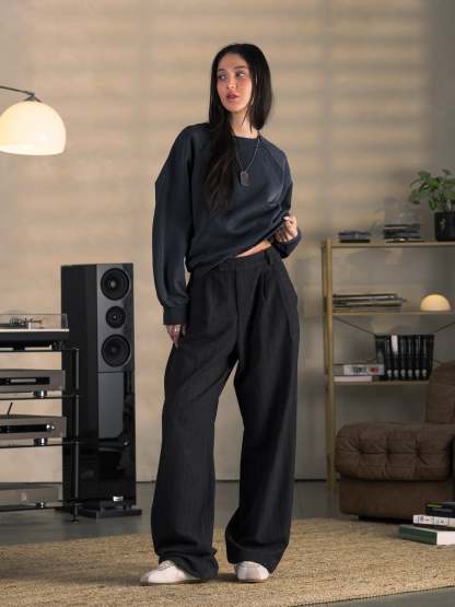 PINSTRIPE PLEATED PANTS - BLACK-OSI