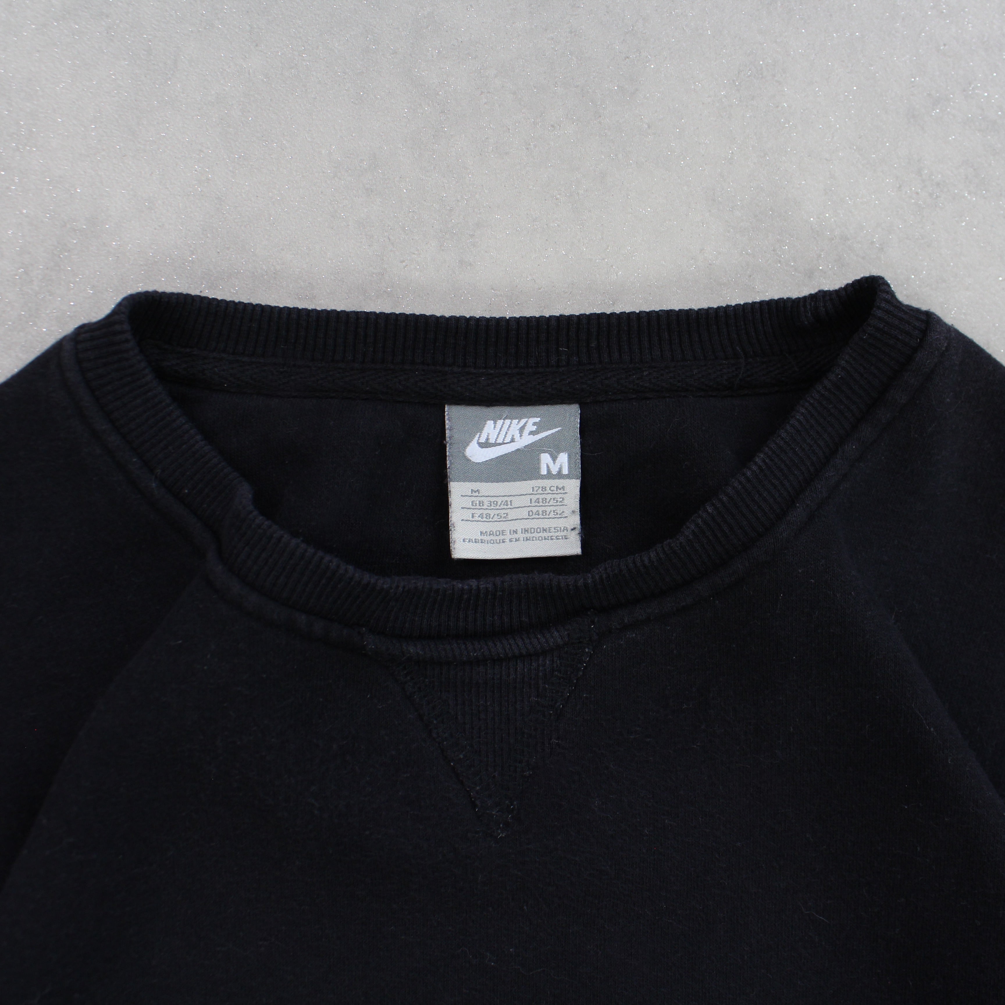 RARE 2000s  Sweatshirt Black-OSI