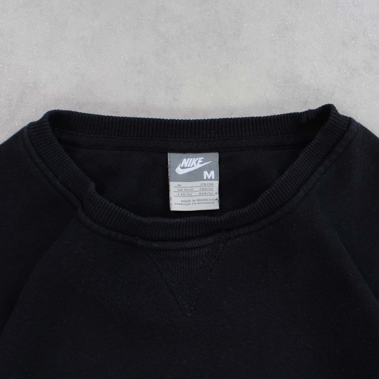 RARE 2000s  Sweatshirt Black-OSI