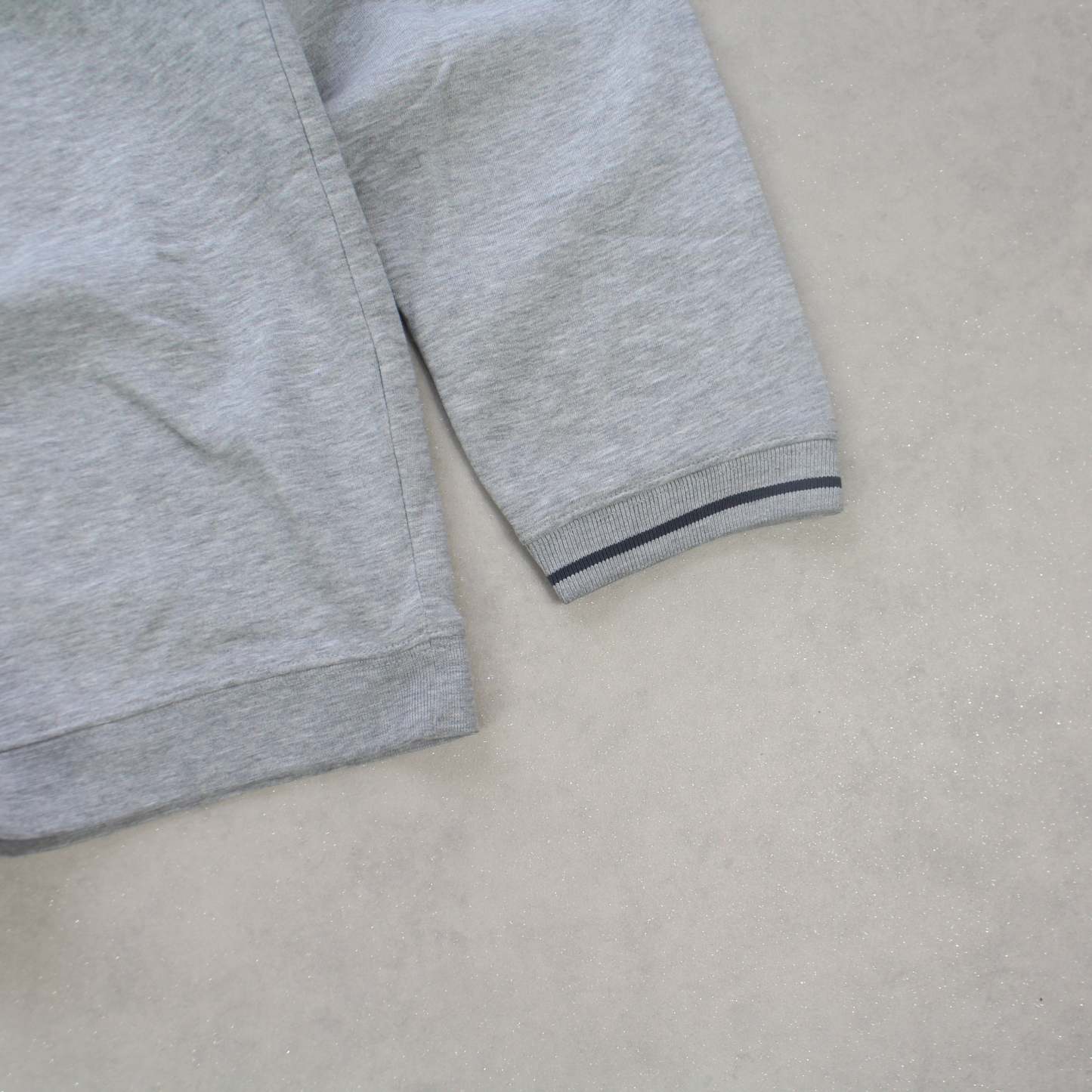 RARE 2000s  Sweatshirt Grey-OSI