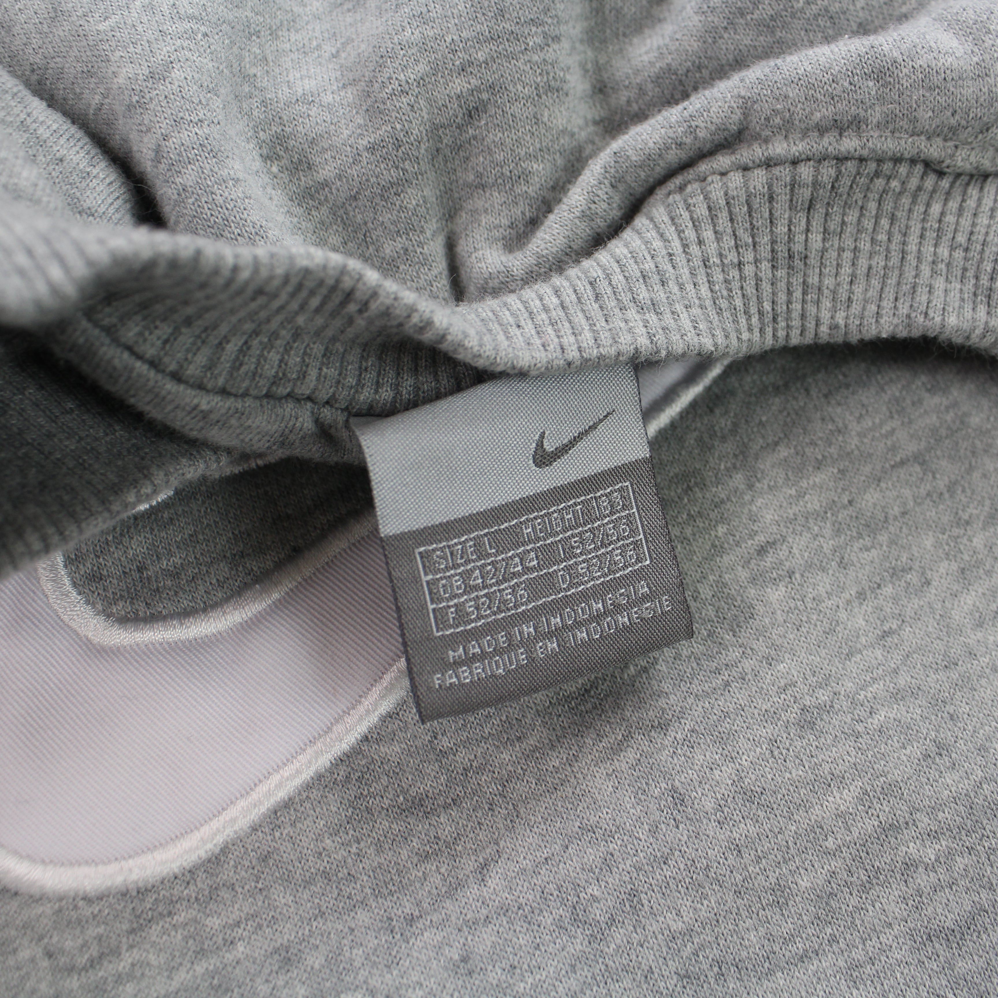 RARE 2000s  Sweatshirt Grey-OSI