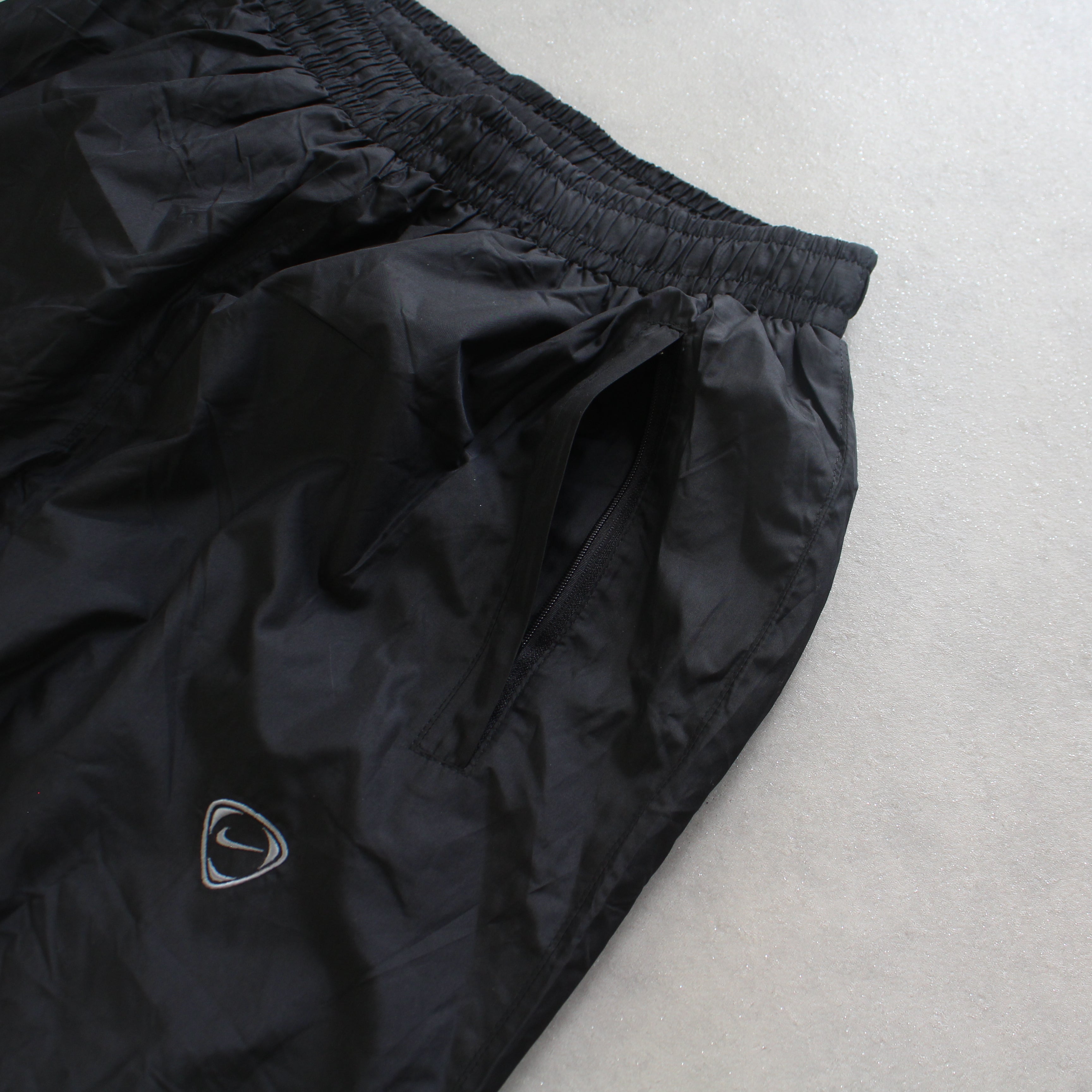 RARE 2000s Trackpants Black-OSI