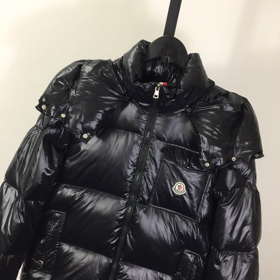 Moncler Logo Moncler High-Shine Padded Jacket