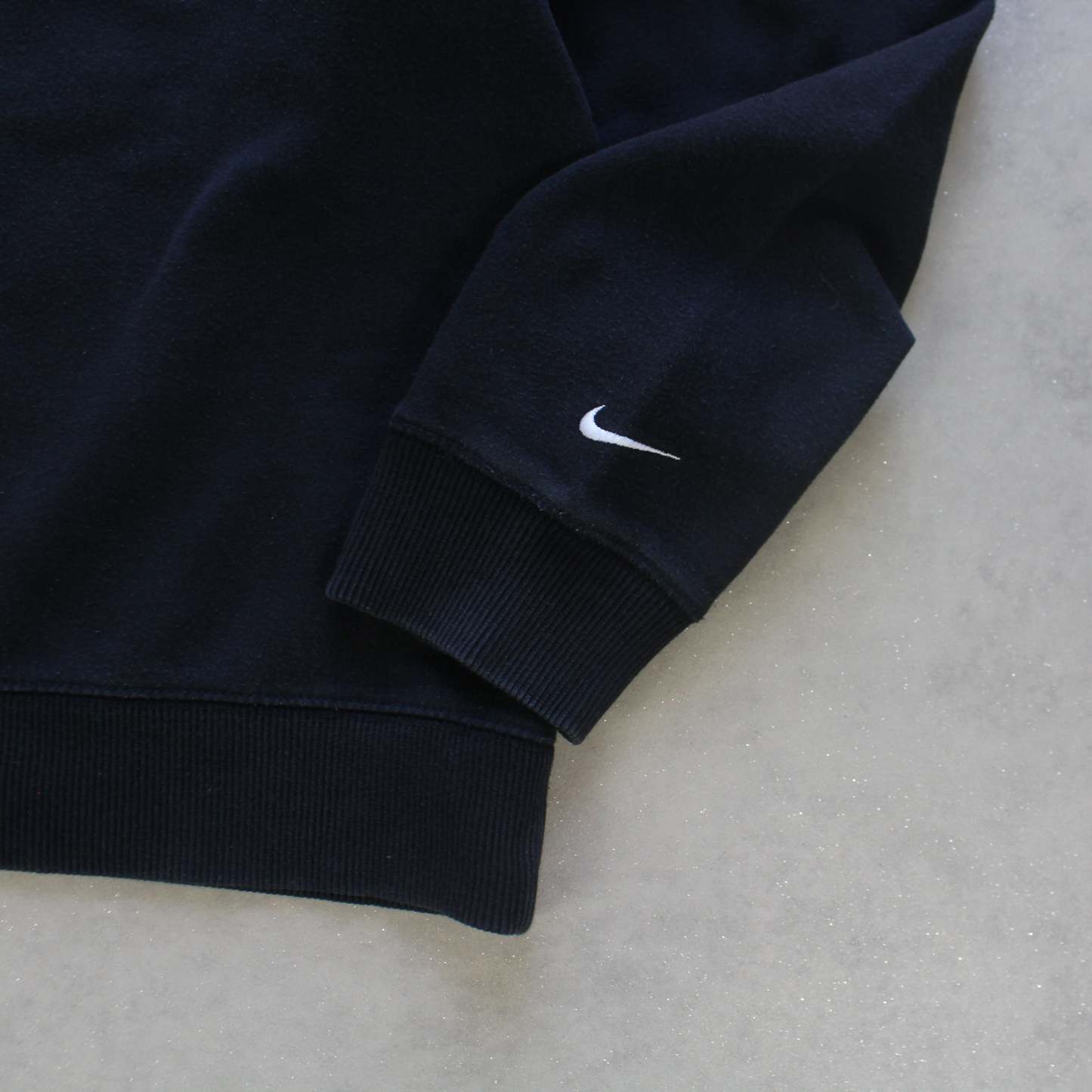 RARE 2000s  Sweatshirt Black-OSI