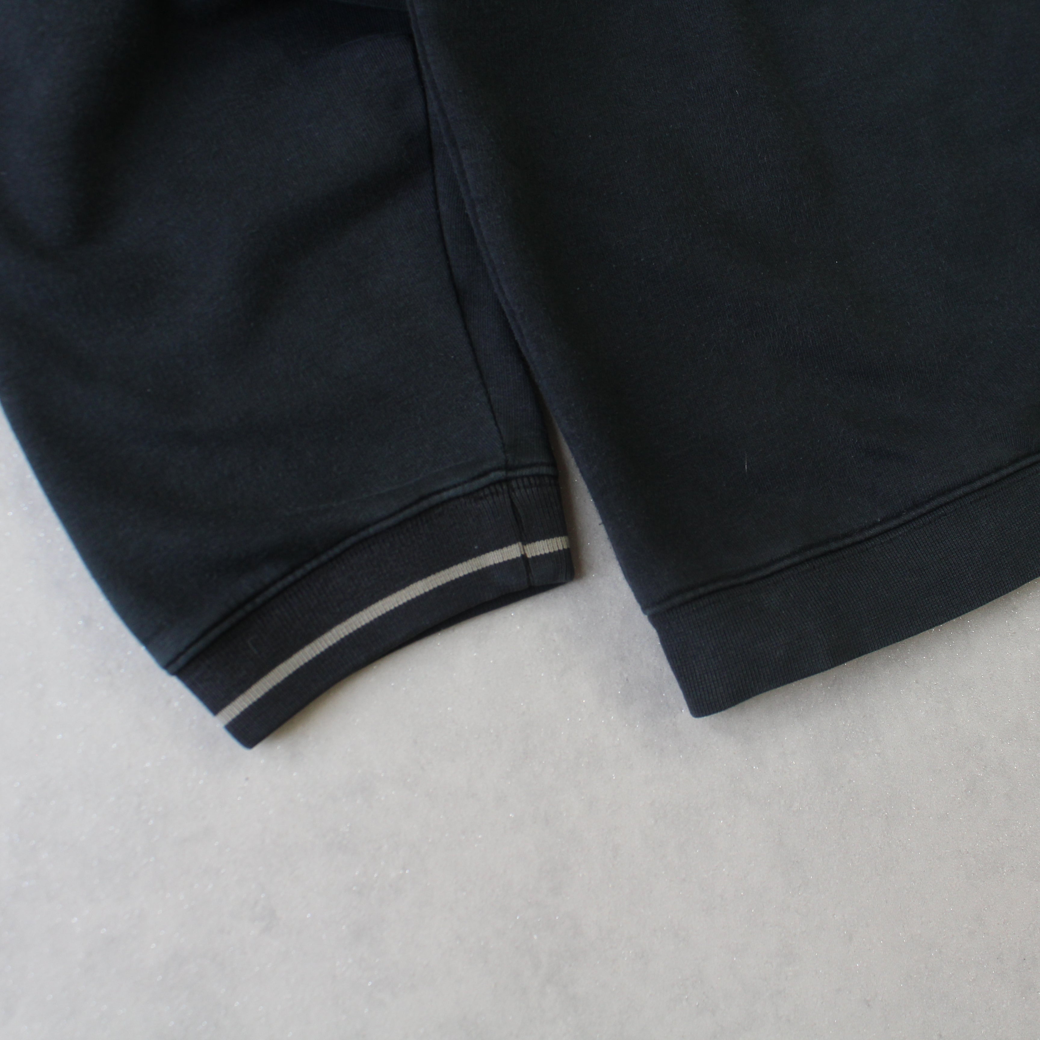 RARE 2000s  Sweatshirt Black-OSI