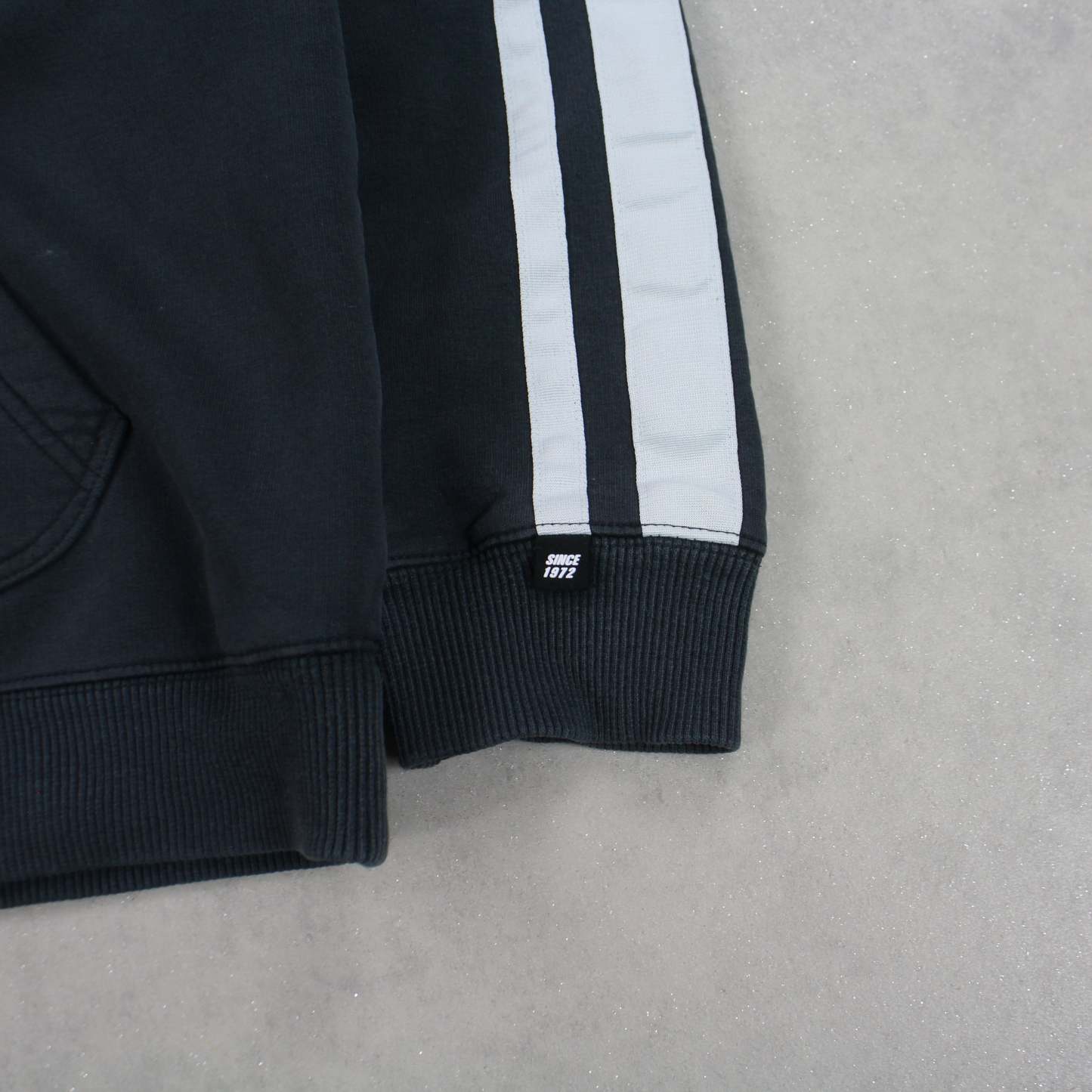 RARE 2000s  Hoodie Black-OSI