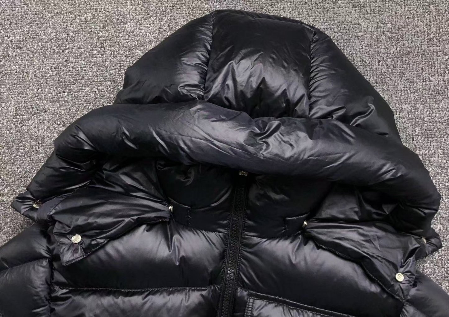 Moncler Logo Shiny Puffer Jacket Dark Navy