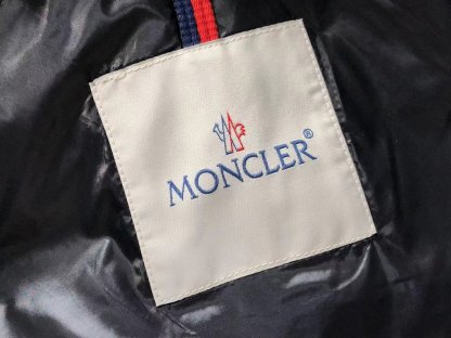Moncler Logo Hooded Puffer Jacket Black
