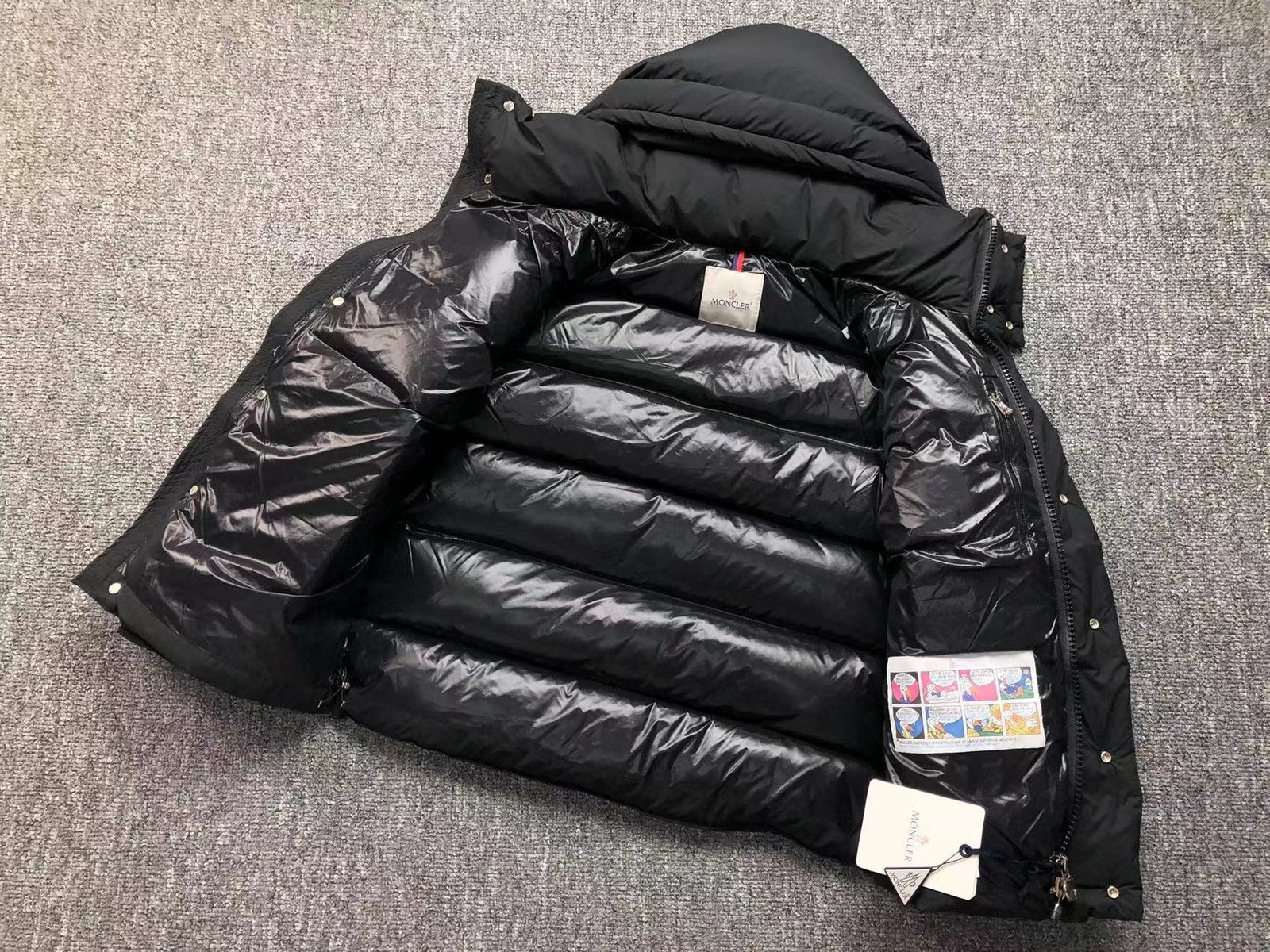 Moncler Logo Hooded Puffer Jacket Black