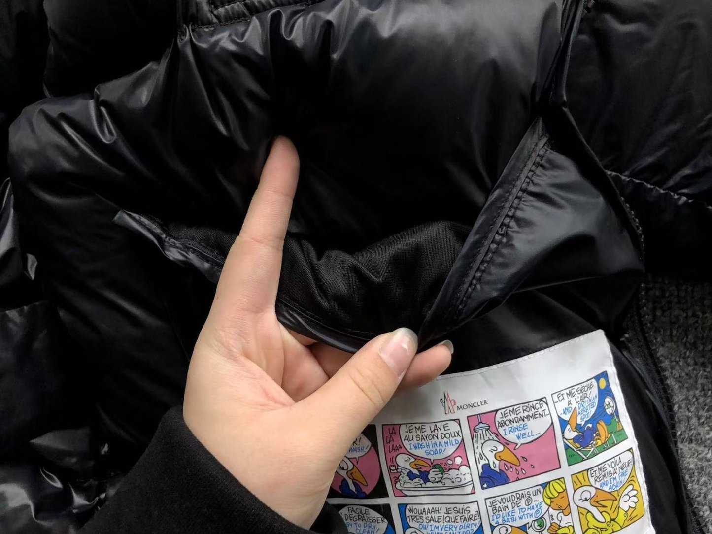 Moncler Logo Shiny Puffer Jacket Dark Navy