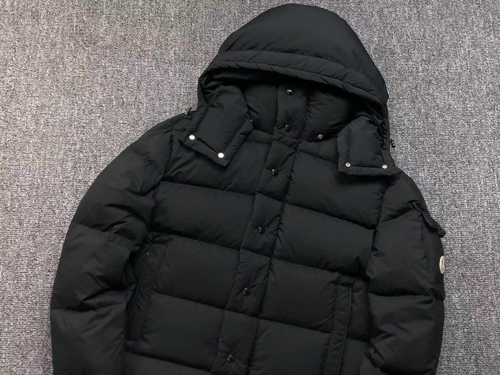 Moncler Logo Hooded Puffer Jacket Black