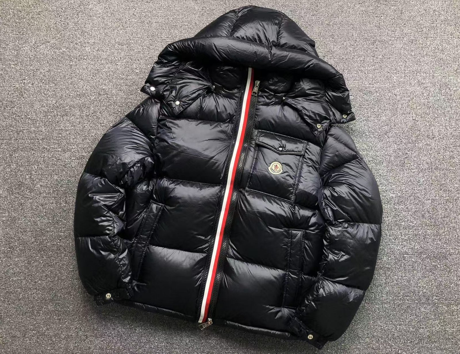 Moncler Logo Shiny Puffer Jacket Dark Navy