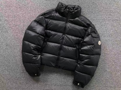 Moncler Cropped Puffer Black