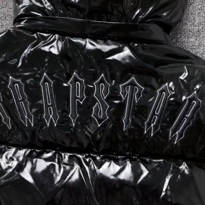 Trapstar Irongate Hooded Puffer Jacket Shiny Black