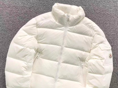 Moncler Cropped Puffer White