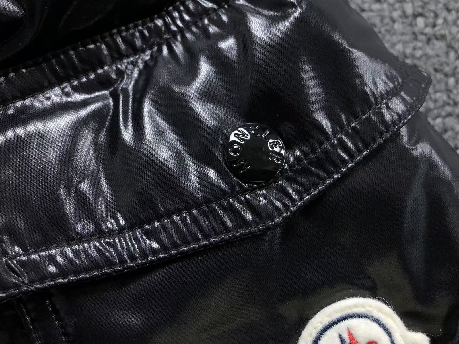 Moncler Logo Shiny Puffer Jacket Black